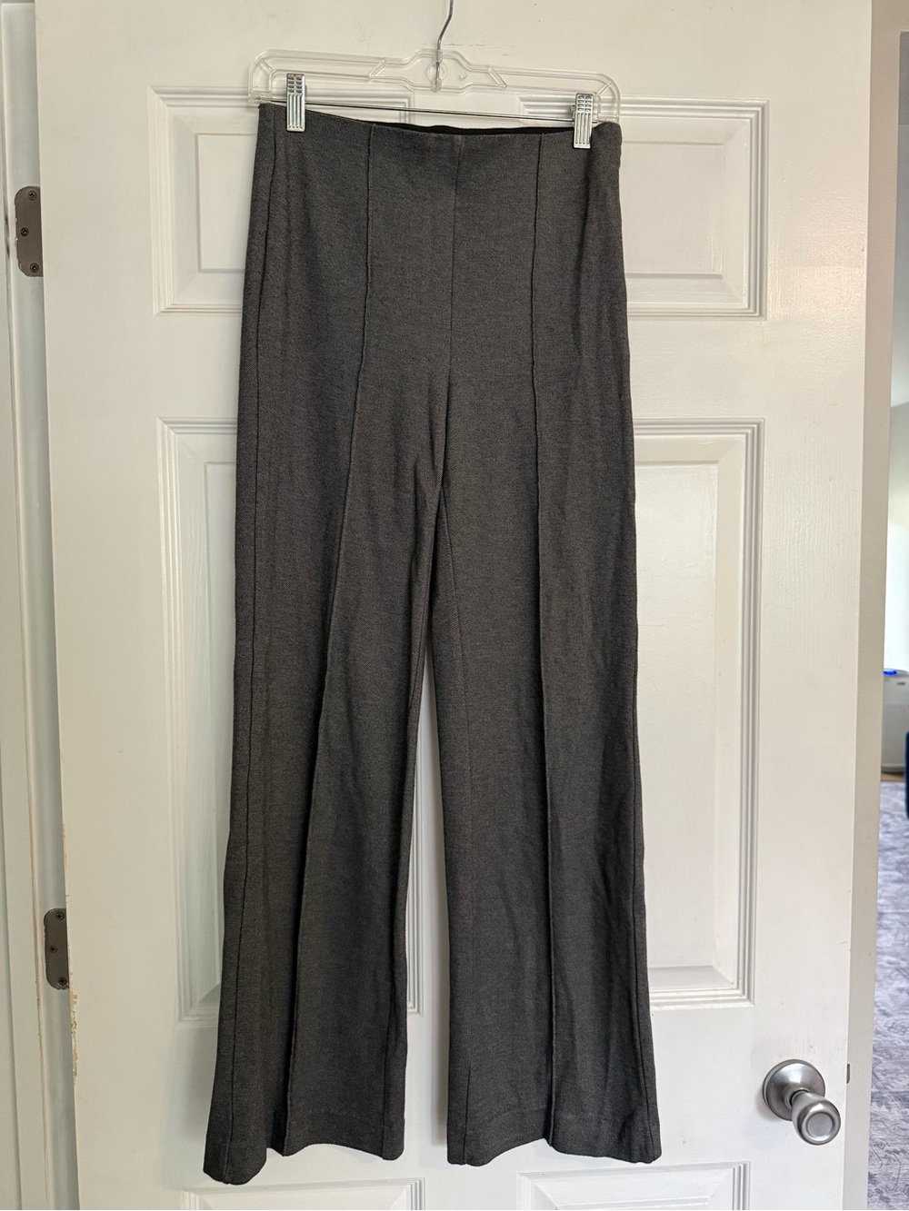 Ann Taylor wWide-Leg High-Rise Pants in Charcoal Gray